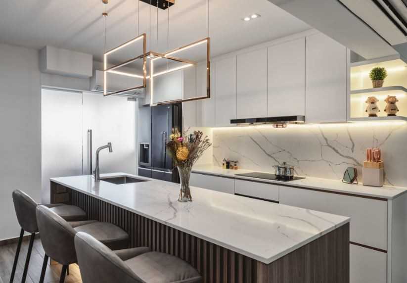 Contemporary Kitchen with Countertop and Kitchen Island