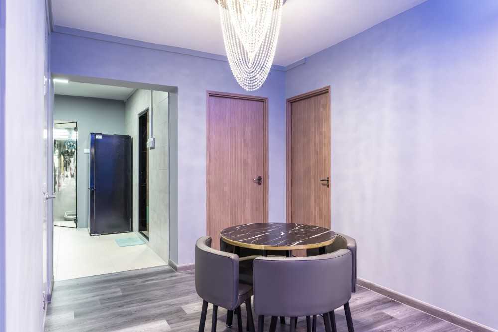 Modern Dining Room with Chandelier and Dining Table