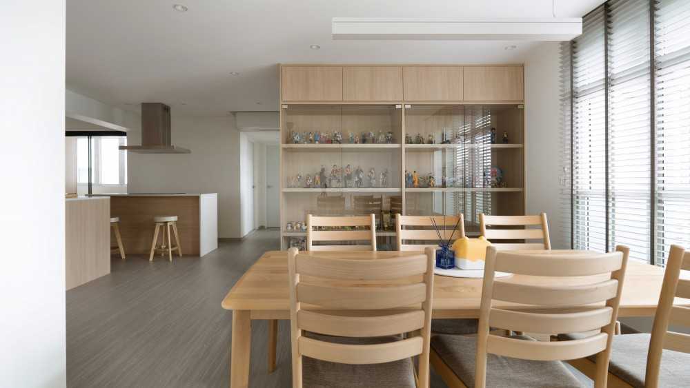 Modern Living Room with Vinyl Flooring and Display Cabinets