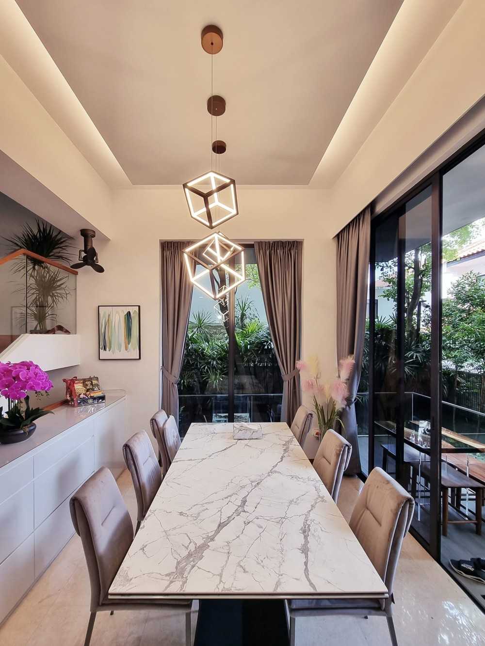 Modern Dining Room with Dining Table and Sideboard