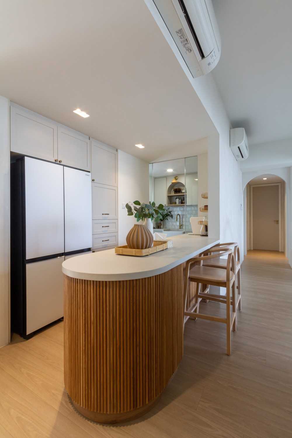 Minimalist Kitchen with Countertop and Kitchen Cabinets