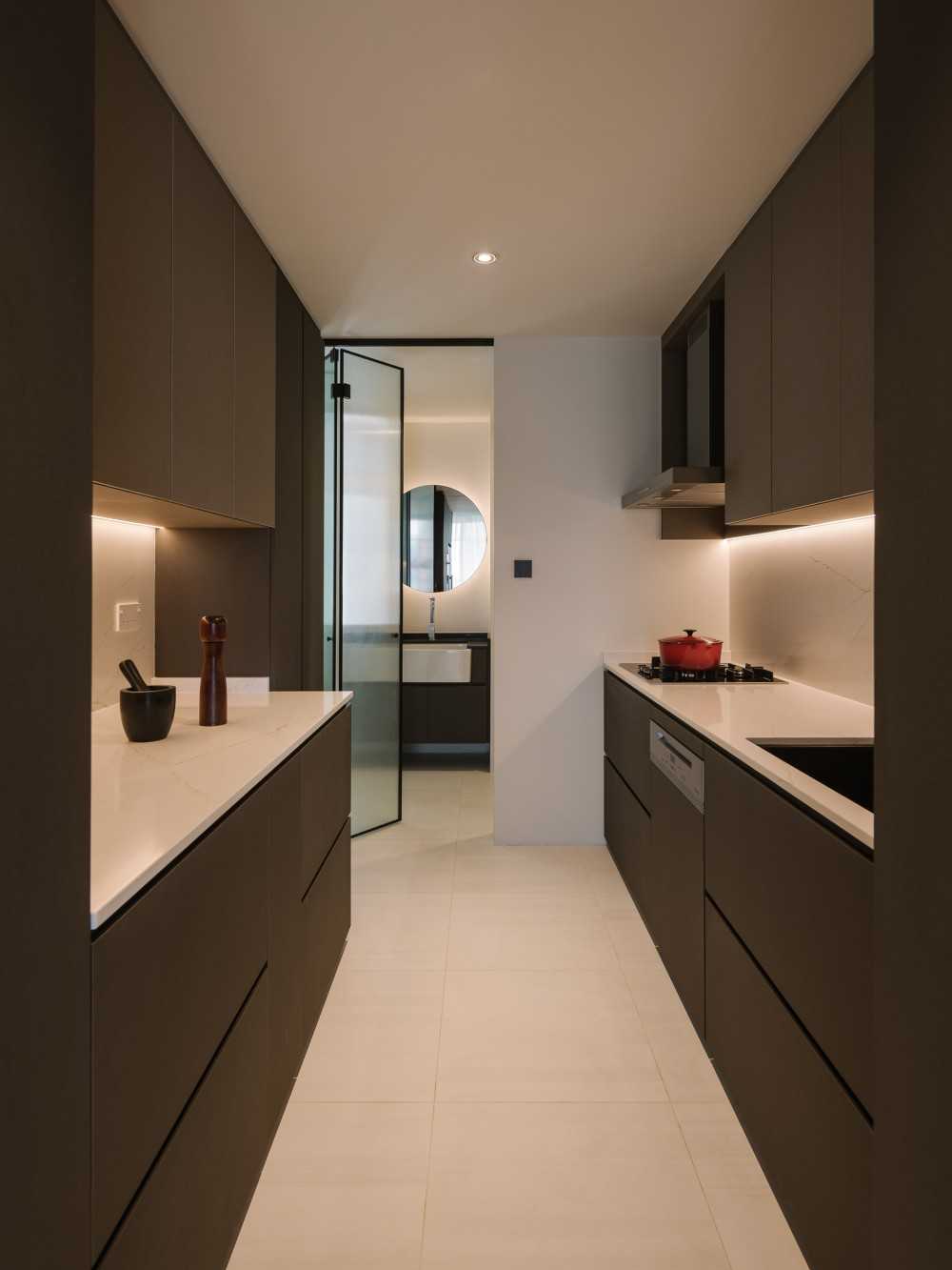 Contemporary Kitchen with Countertop and Cupboard