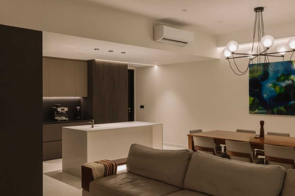 Contemporary Living Room with Countertop and Artwork