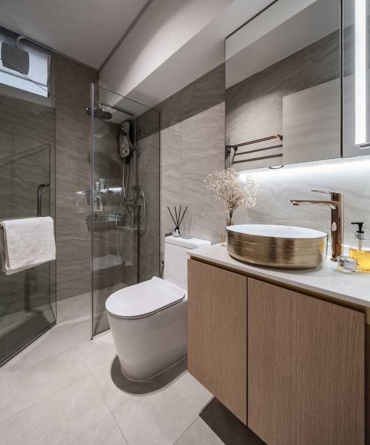 Contemporary Bathroom with Countertop and Mirror