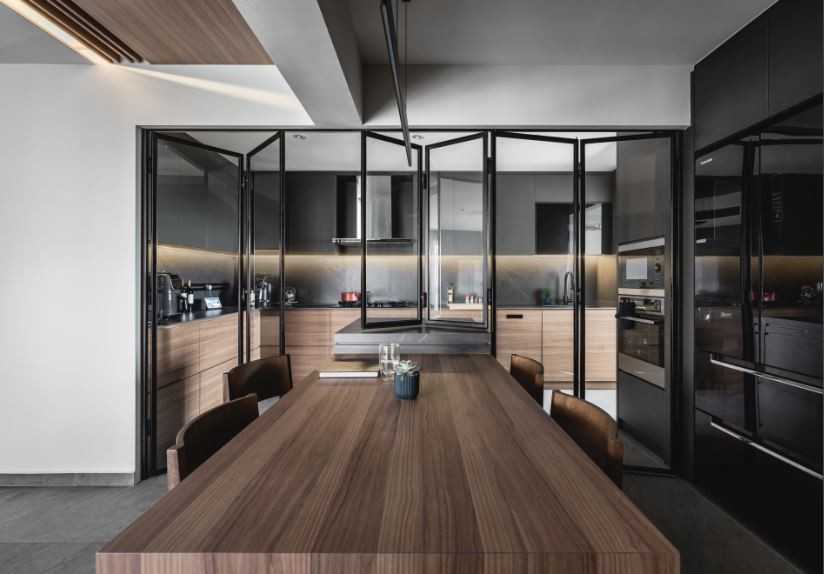 Contemporary Kitchen with Countertop and Kitchen Island