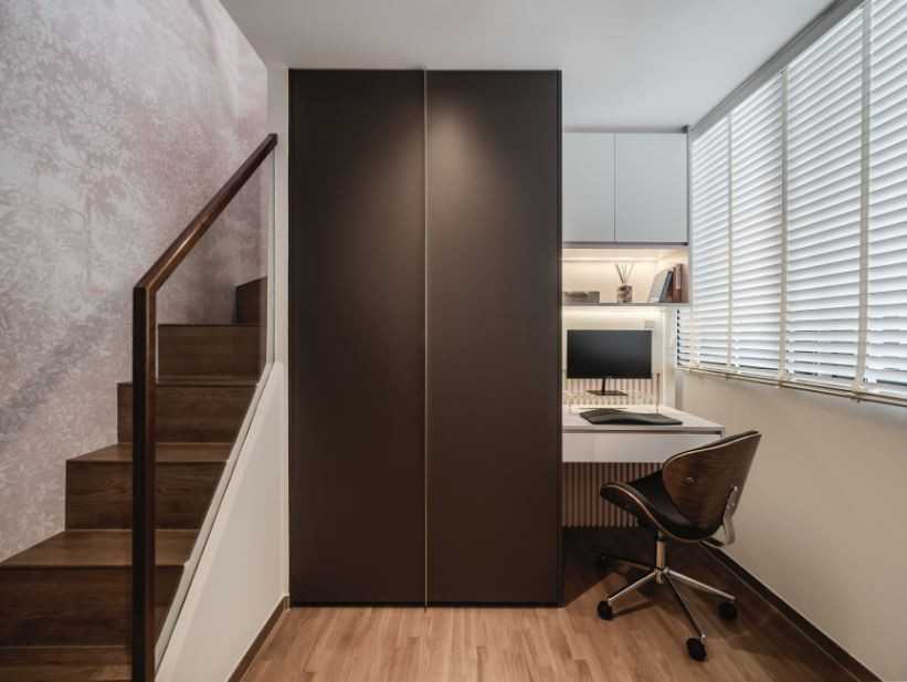 Contemporary Study with Bookshelf and Desk