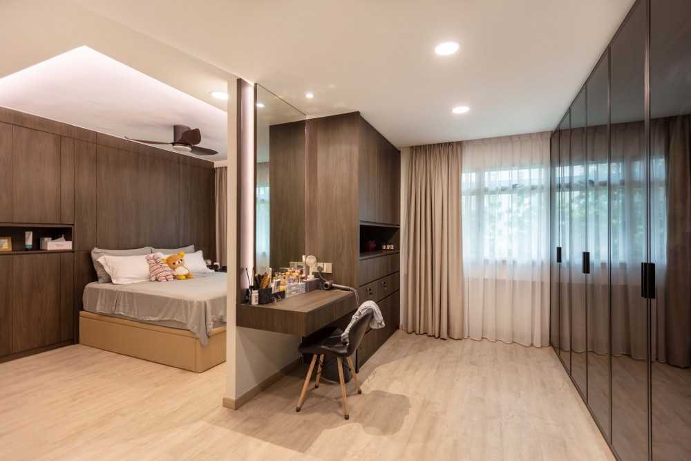 Modern Bedroom with Wood Flooring and Cove Lighting