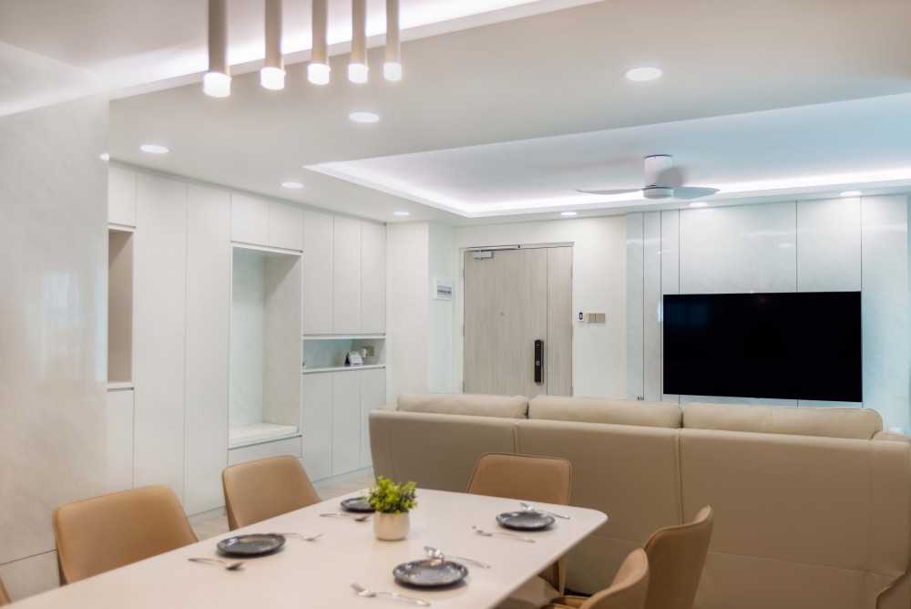 Modern Dining Room with Downlights and Dining Table