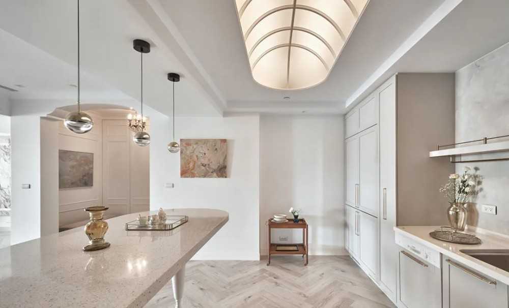 Contemporary Kitchen with Herringbone Tiling and Kitchen Island