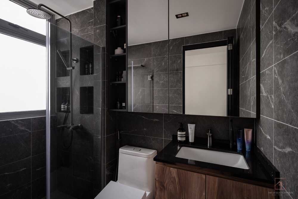 Contemporary Bathroom with Countertop and Mirror