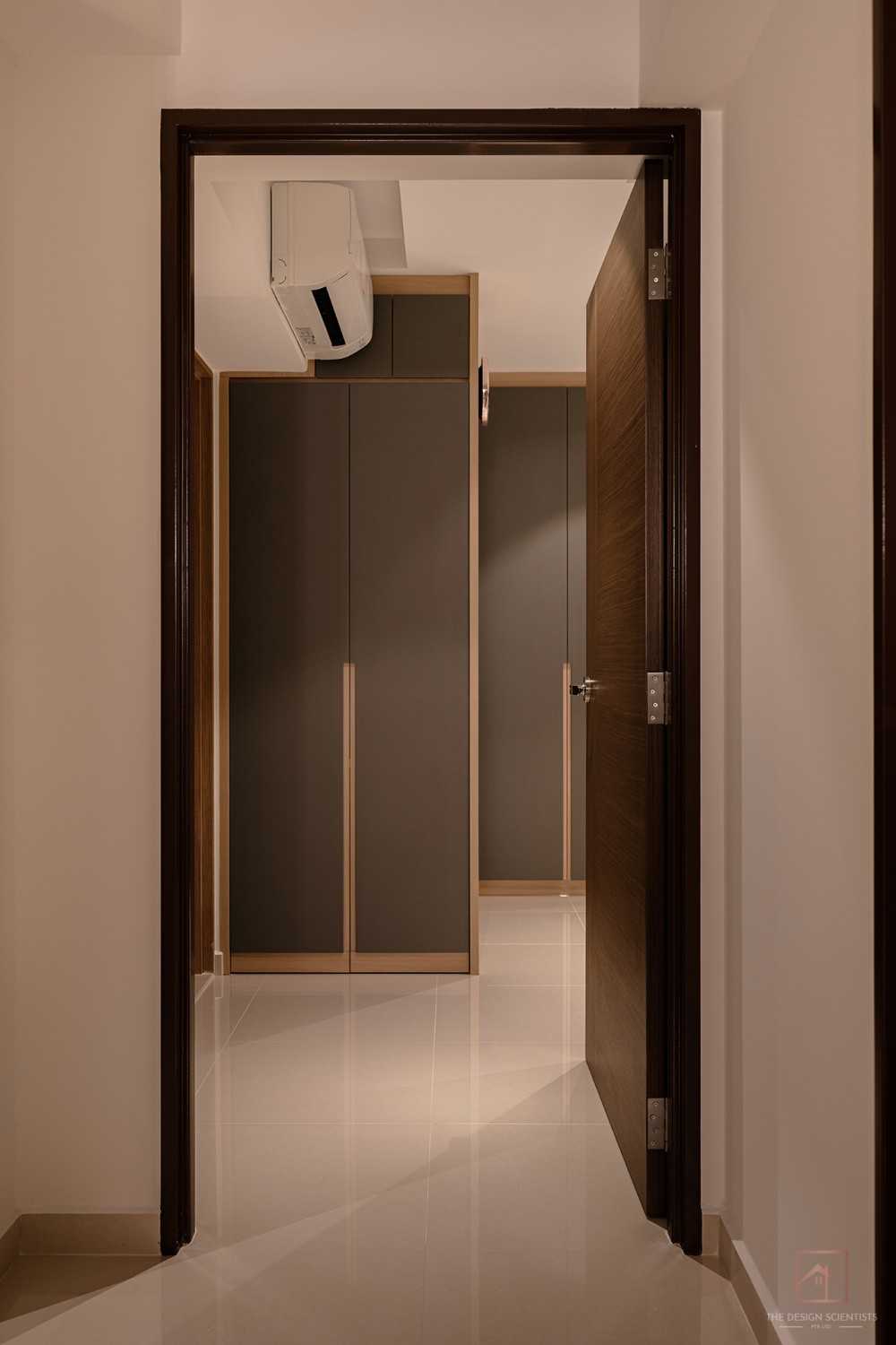 Contemporary Entryway with Mirror and Seating Bench