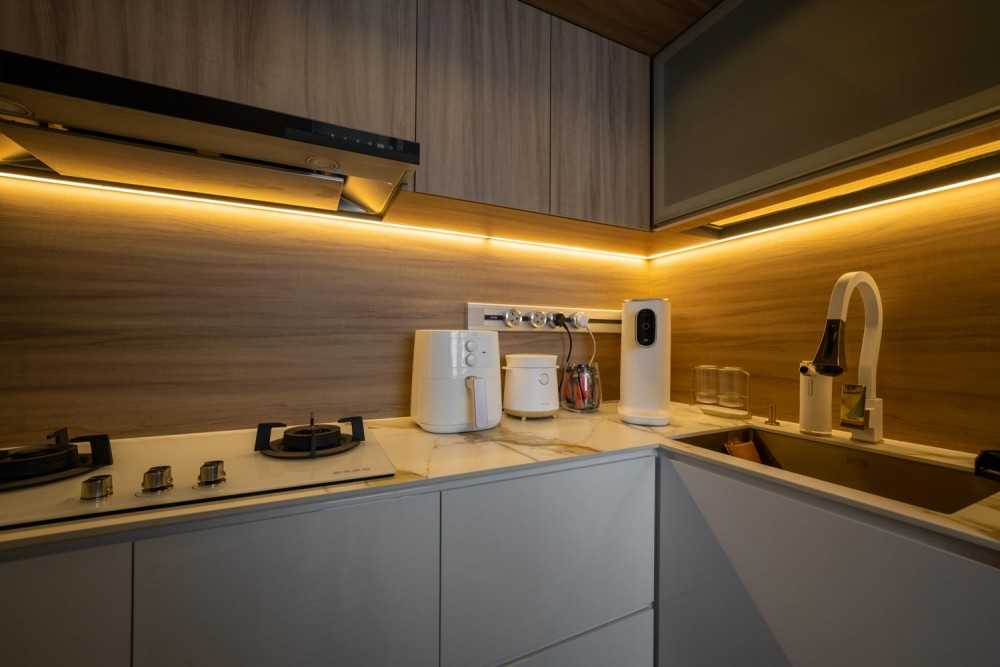 Contemporary Kitchen at Geylang Dakota Breeze by Design 4 Space Pte