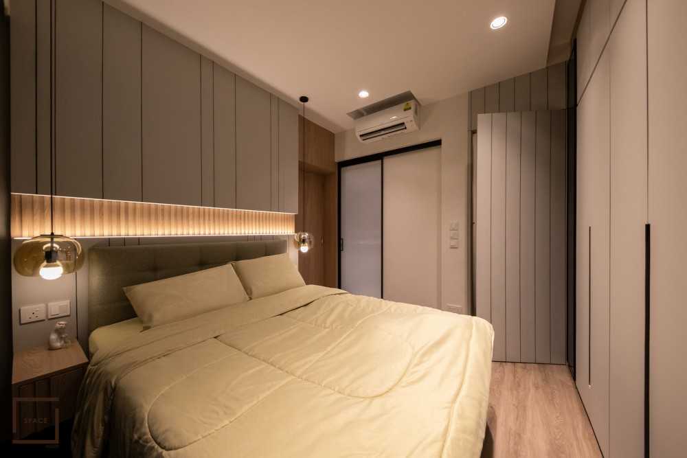 Contemporary Bedroom with Vinyl Flooring and Cove Lighting