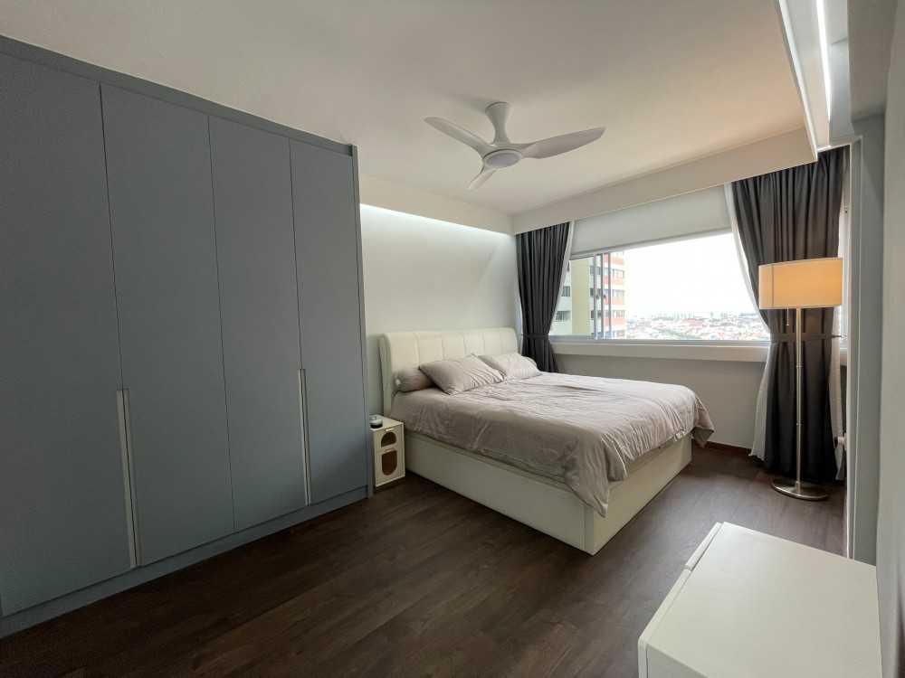 Contemporary Bedroom with Vinyl Flooring and Cove Lighting