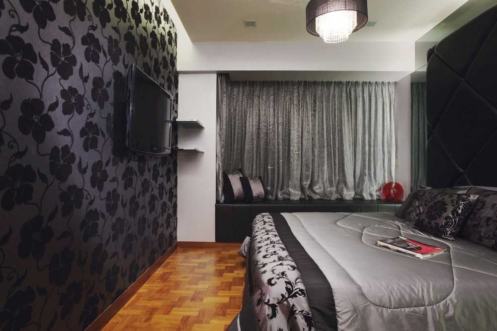 Modern Bedroom with Parquet Floor and Feature Wall