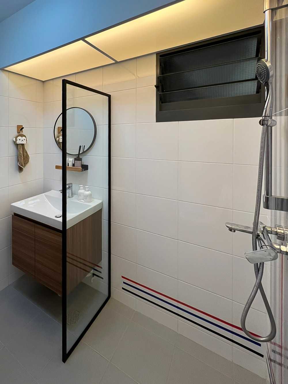 Scandinavian Bathroom with Mirror and Shower Screen