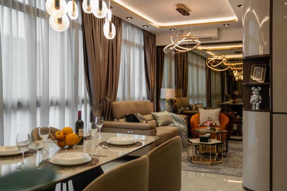 Modern Living Room with Countertop and Sofa