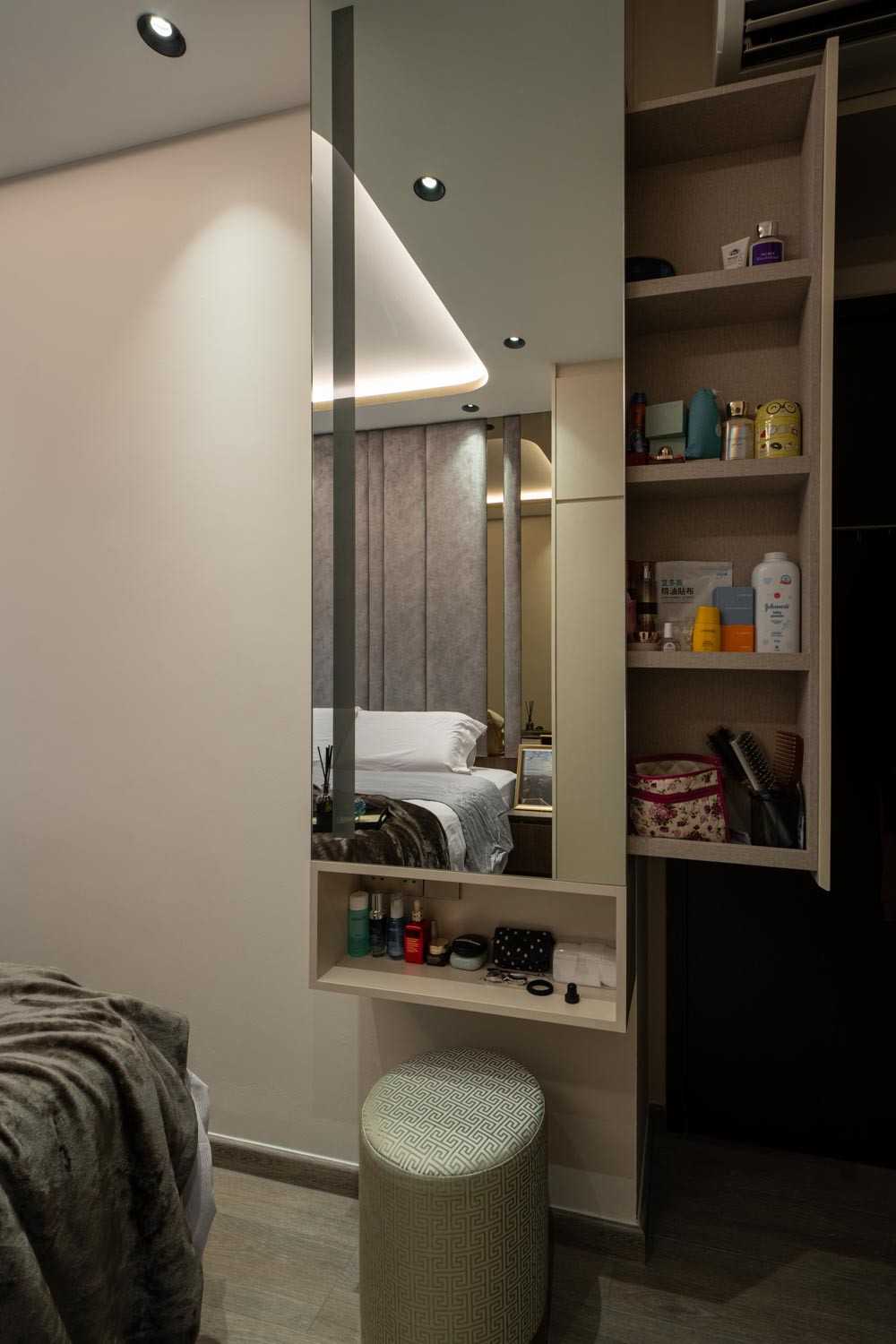 Modern Bedroom with Vinyl Flooring and Closet