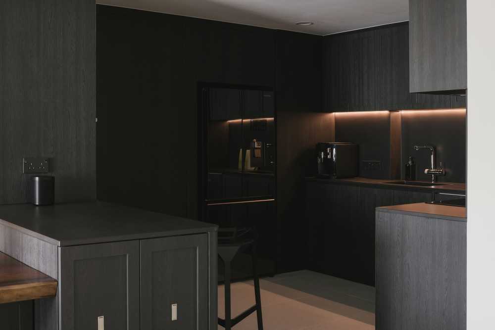 Modern Kitchen with Countertop and Kitchen Island