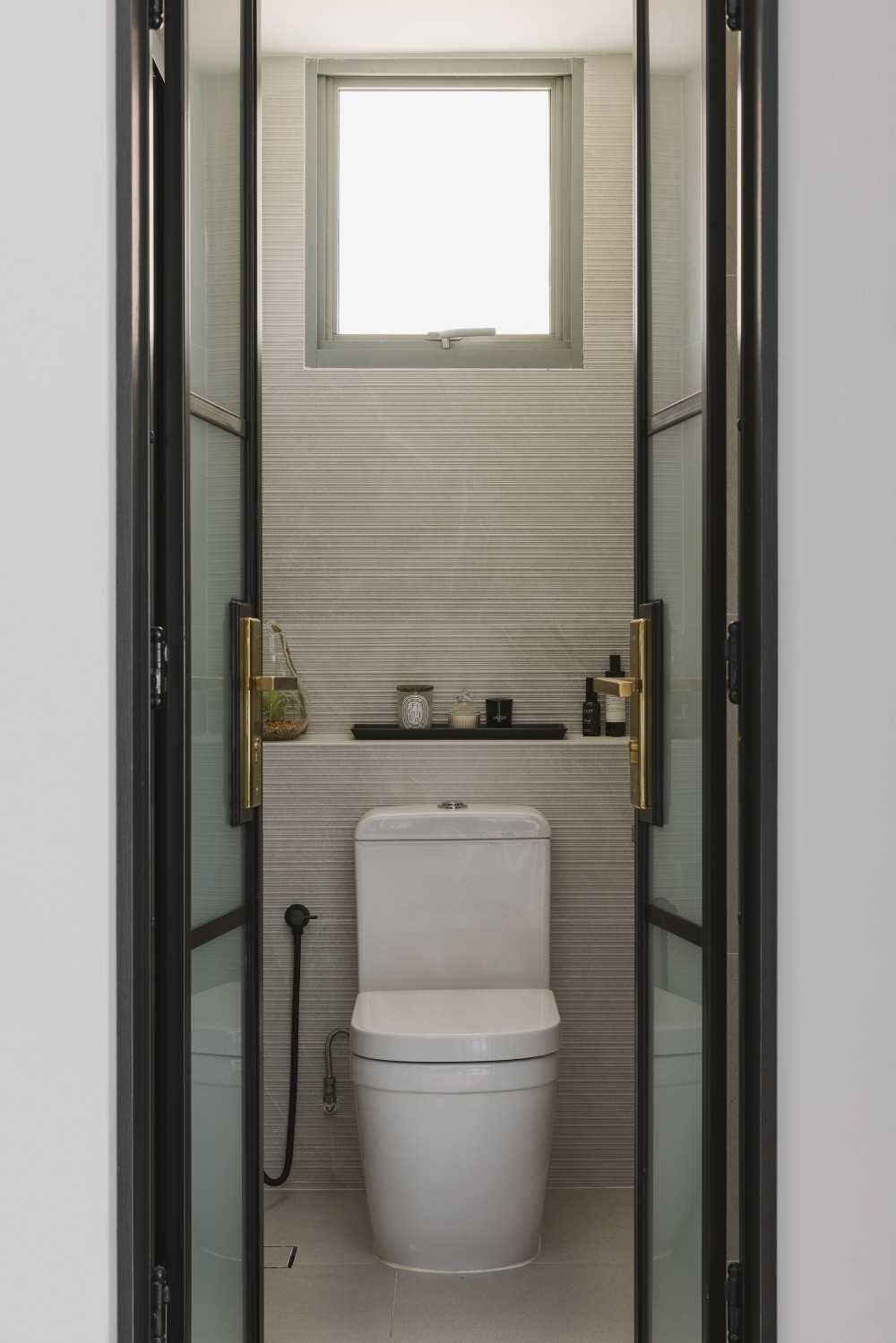 Modern Bathroom with Bathroom Storage and Bathroom Accessories
