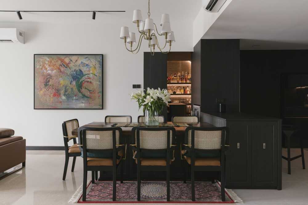 Modern Dining Room with Artwork and Carpet
