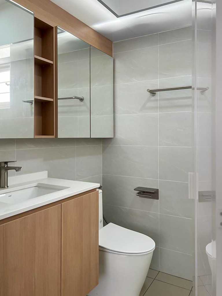 Scandinavian Bathroom with Mirror and Bathroom Storage