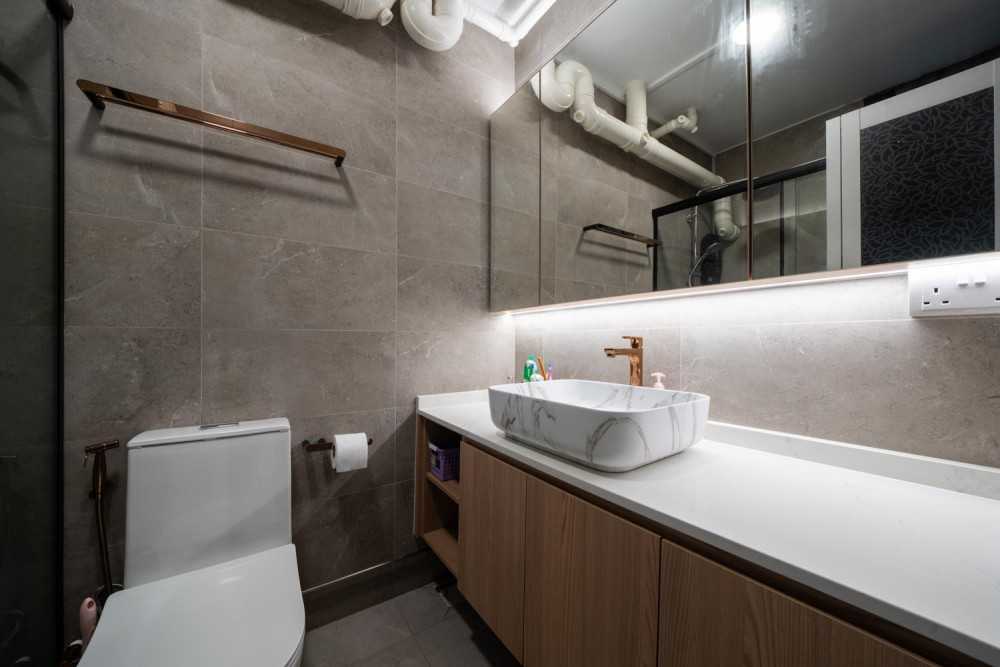 Contemporary Bathroom with Wood Flooring and Mirror
