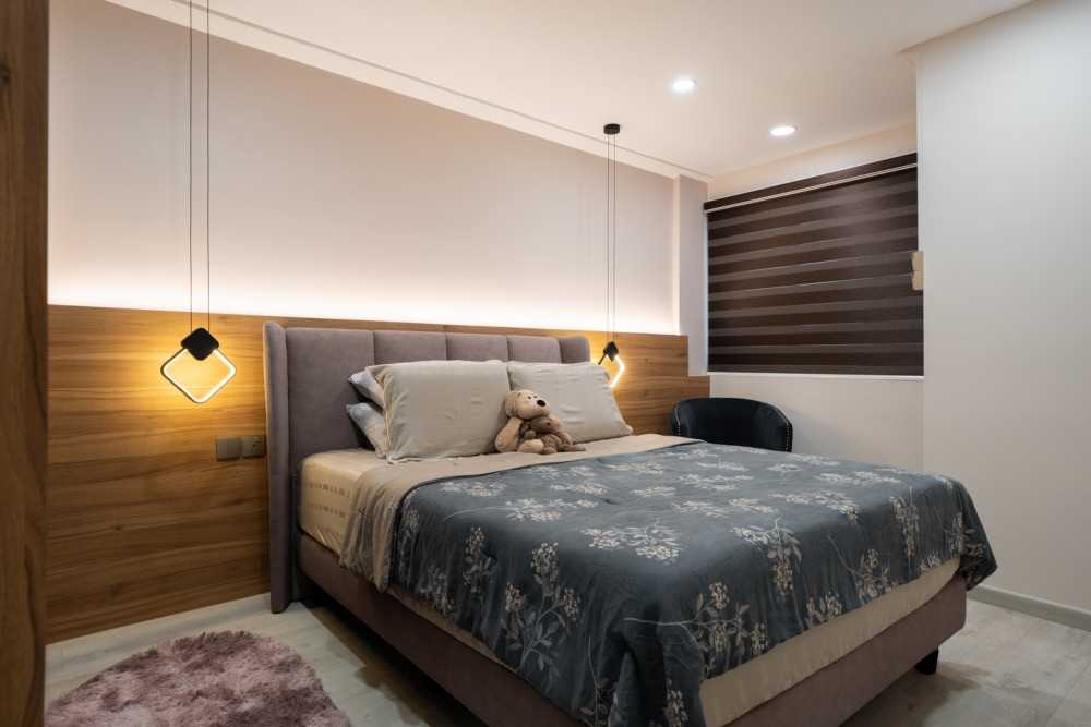 Contemporary Bedroom with Homogeneous Tiles and Herringbone Tiling