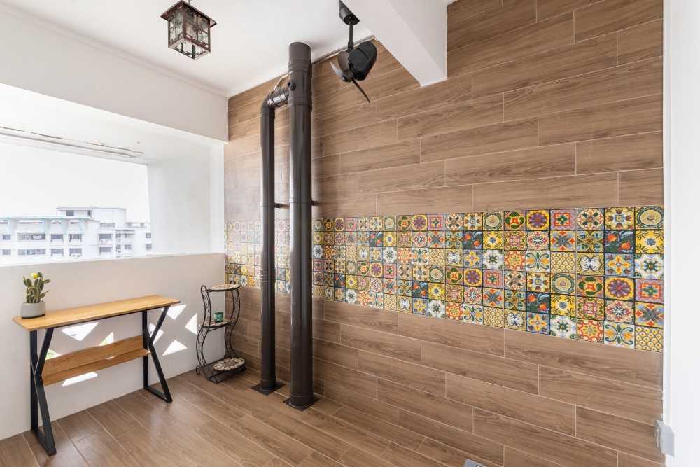 Contemporary Porch with Propeller Fan and Ceiling Fan