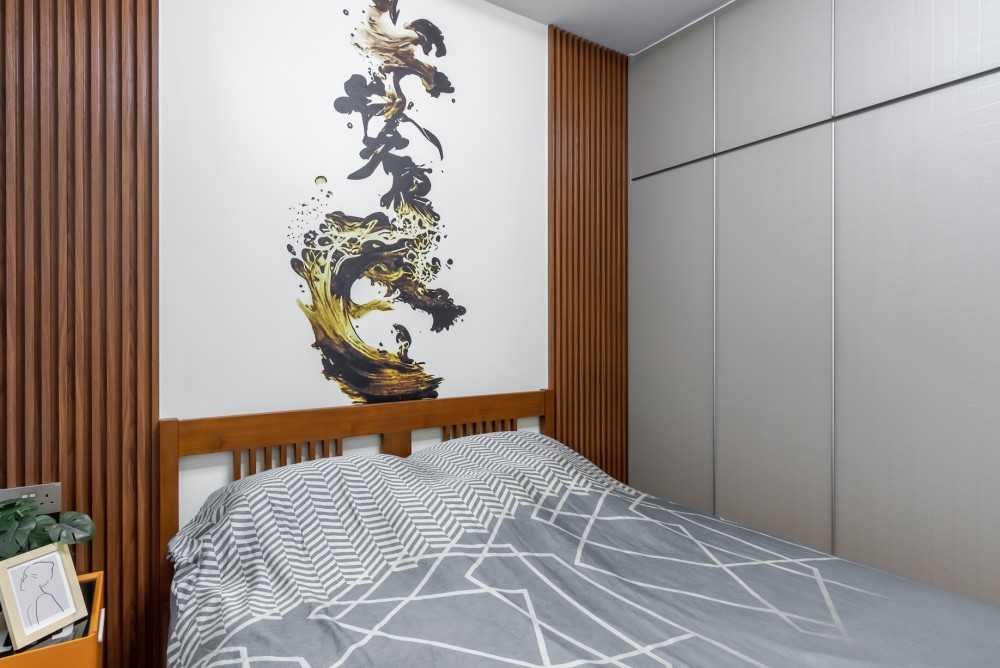 Modern Bedroom with Feature Wall and Wardrobe