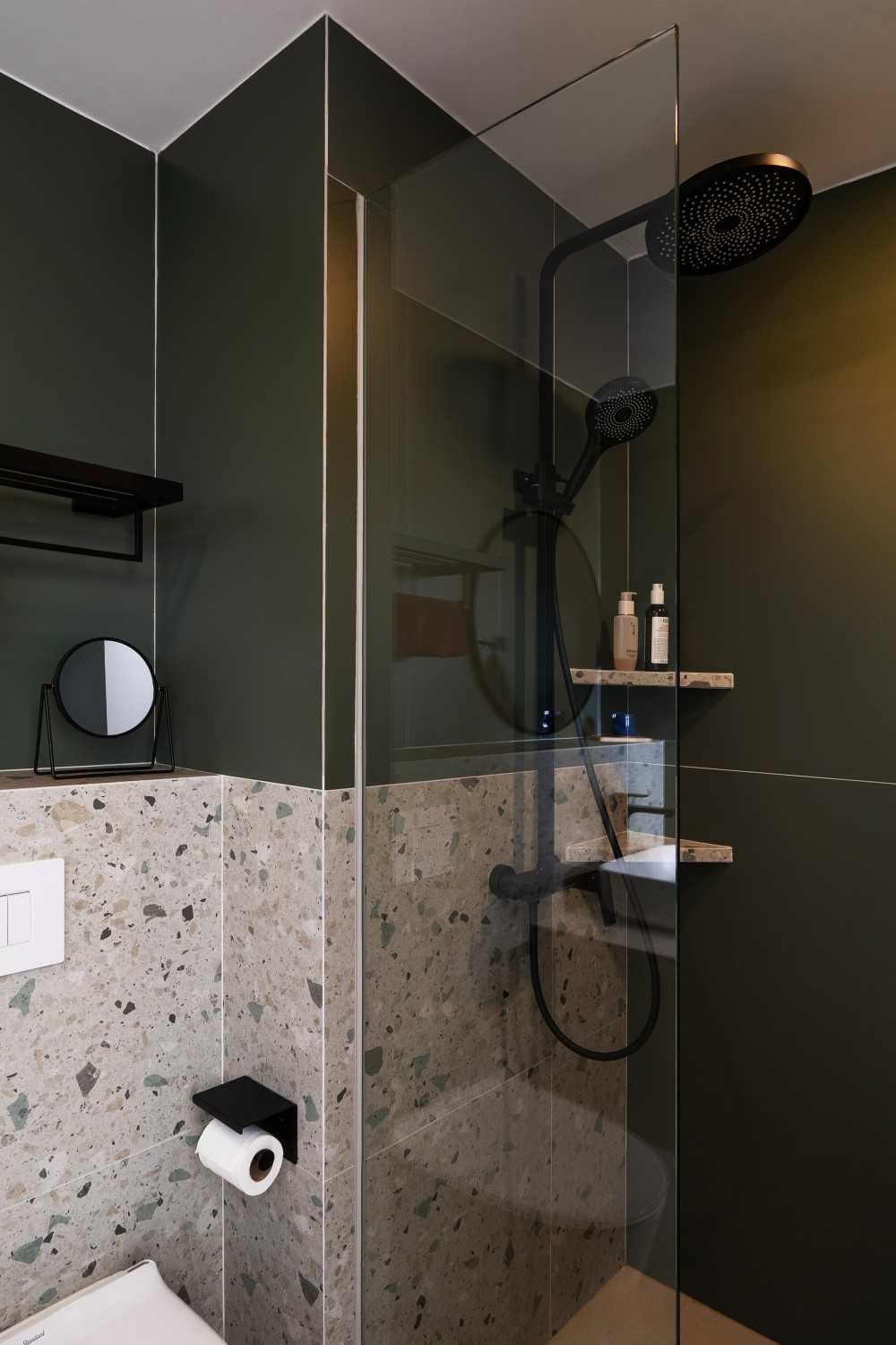 Modern Bathroom with Rainshower and Showers