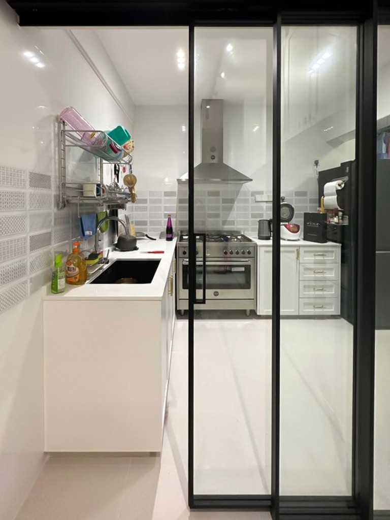 Modern Kitchen with Glass Door and Kitchen Backsplash