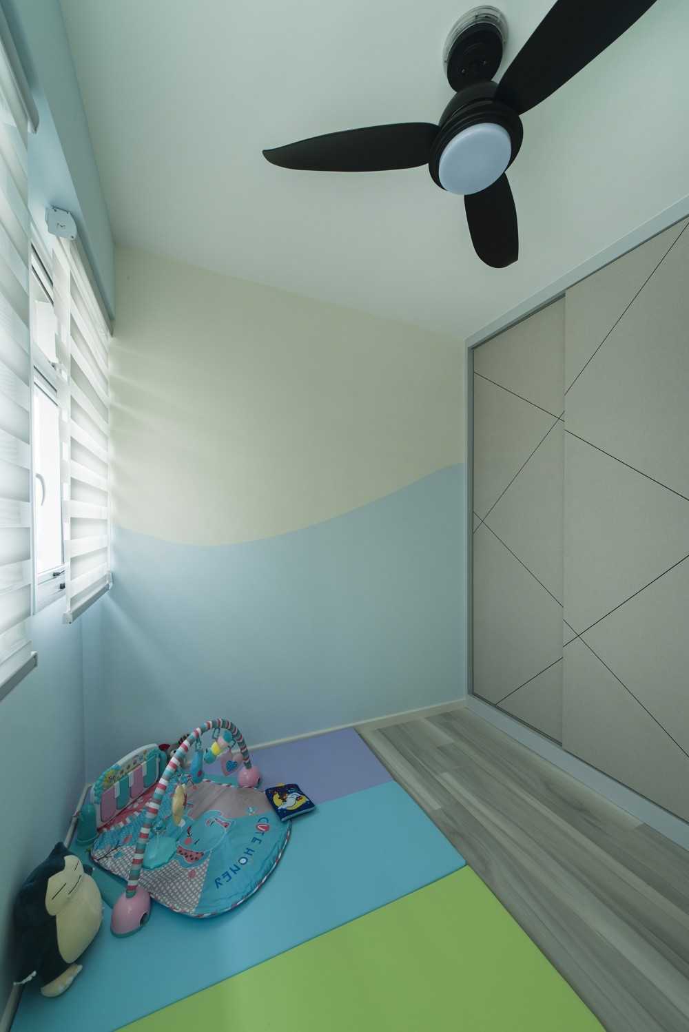 Scandinavian Bedroom with Vinyl Flooring and Ceiling Light