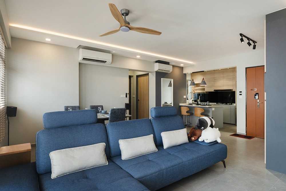 Scandinavian Living Room with Homogeneous Tiles and Drop Ceiling
