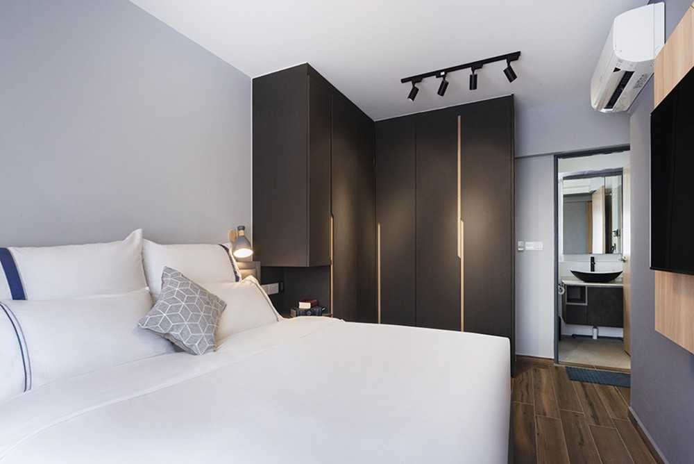 Scandinavian Bedroom with Homogeneous Tiles and Wardrobe