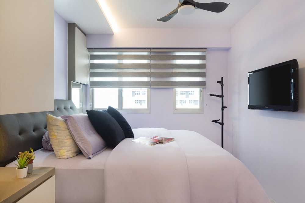 Minimalist Bedroom with Vinyl Flooring and Drop Light