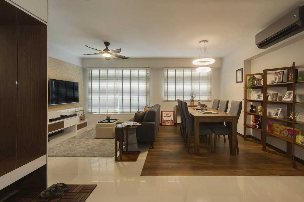Contemporary Dining Room with Dining Table and Dining Chairs