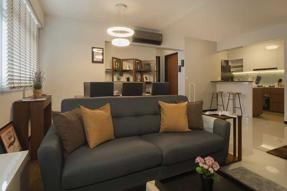 Contemporary Living Room with Carpet and Sofa