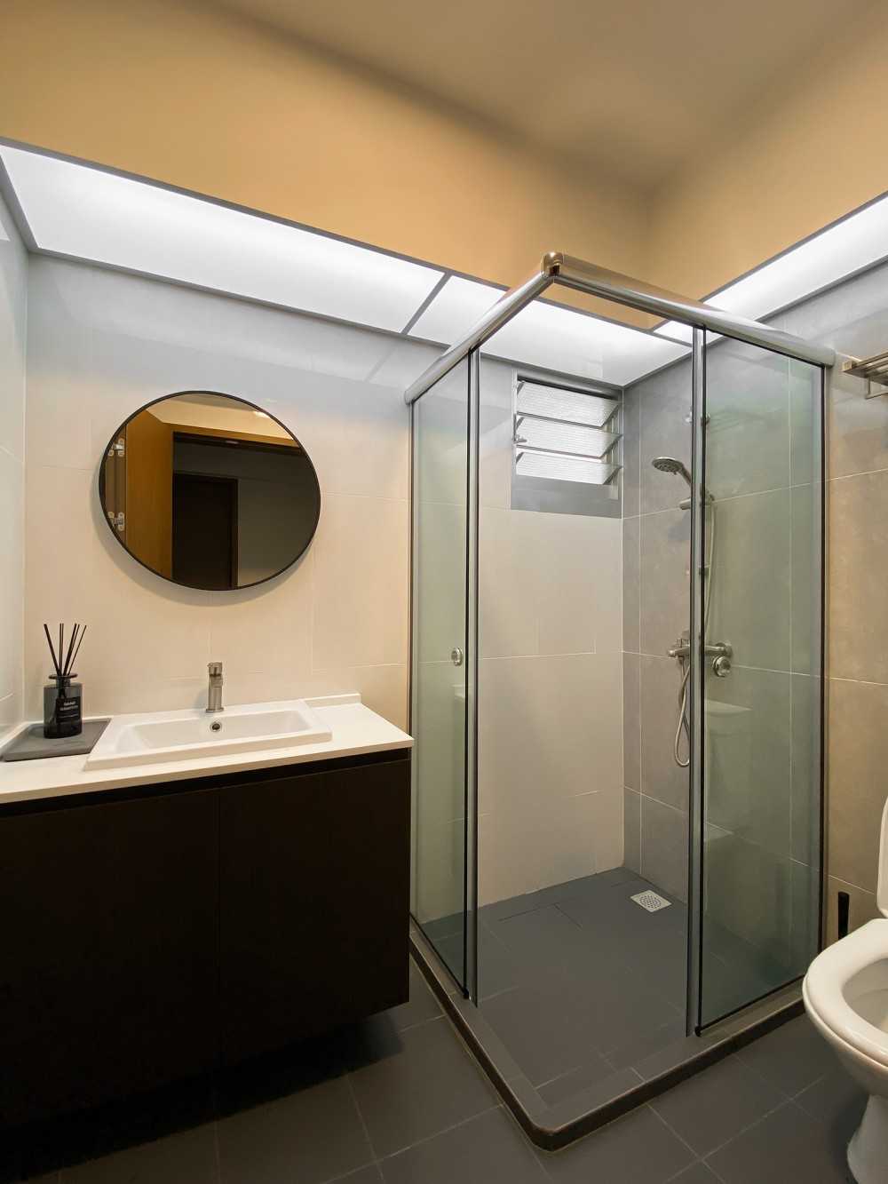 Scandinavian Bathroom with Mirror and Shower Screen
