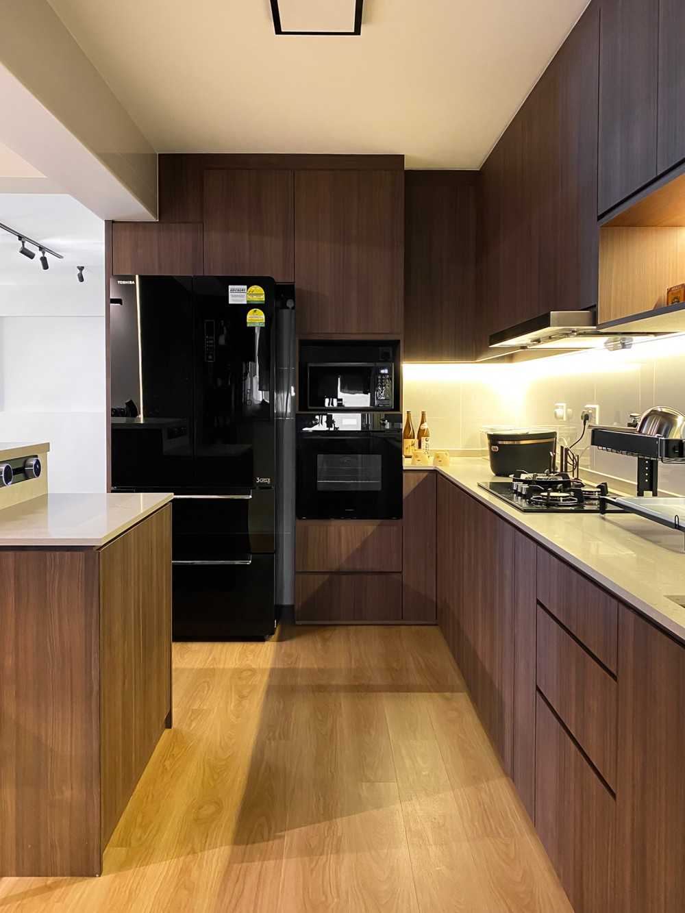 Scandinavian Kitchen with Kitchen Backsplash and Kitchen Accessories