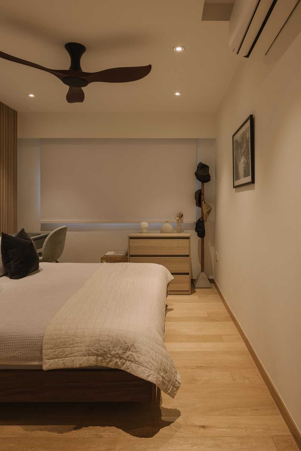 Modern Bedroom with Vinyl Flooring and Bedside Table