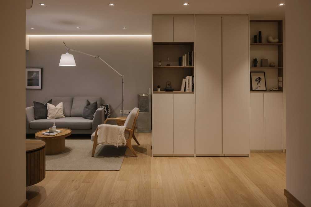 Modern Hallway with Bookshelf and Vinyl Flooring