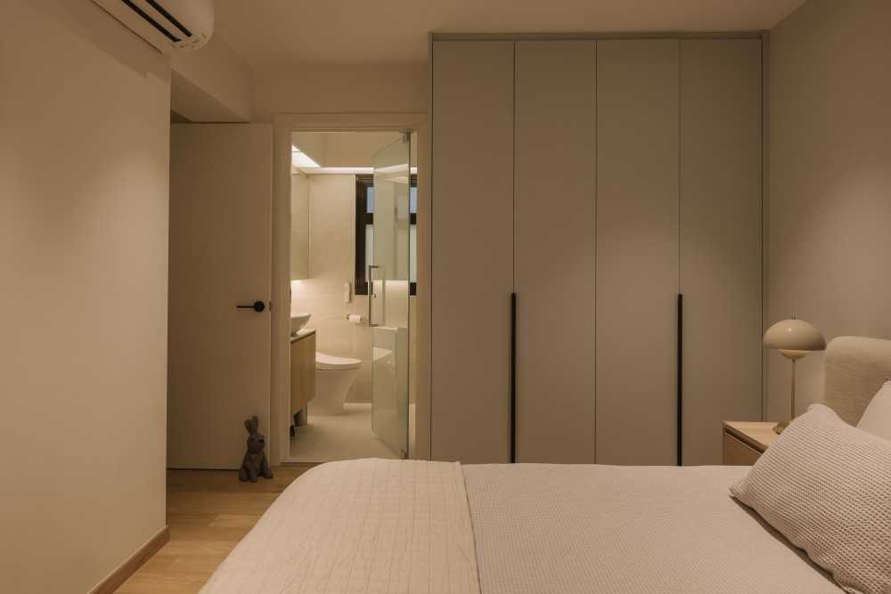 Modern Bedroom with Vinyl Flooring and Glass Door