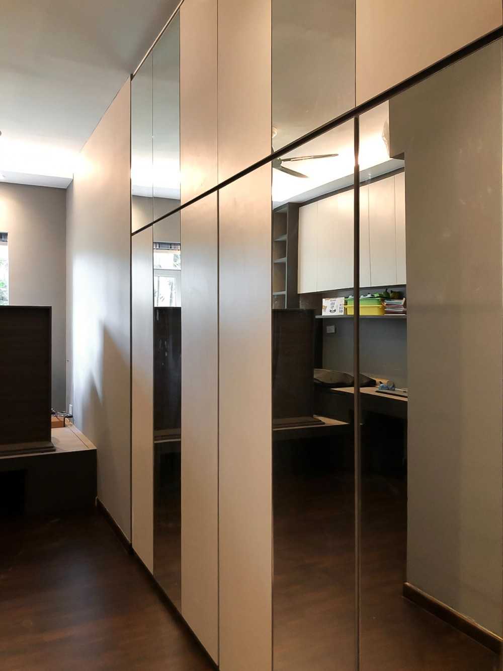 Modern Bedroom with Mirror and Wardrobe