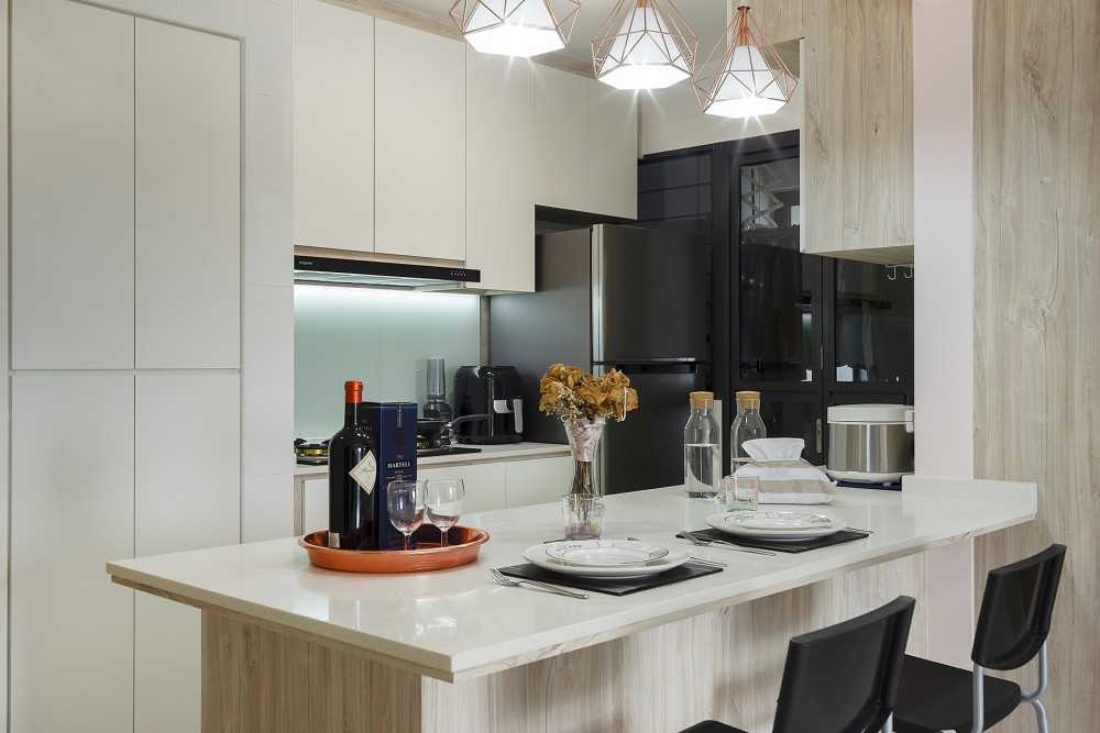 Scandinavian Kitchen with Countertop and Kitchen Island