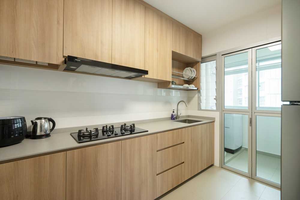 Scandinavian Kitchen with Countertop and Homogeneous Tiles