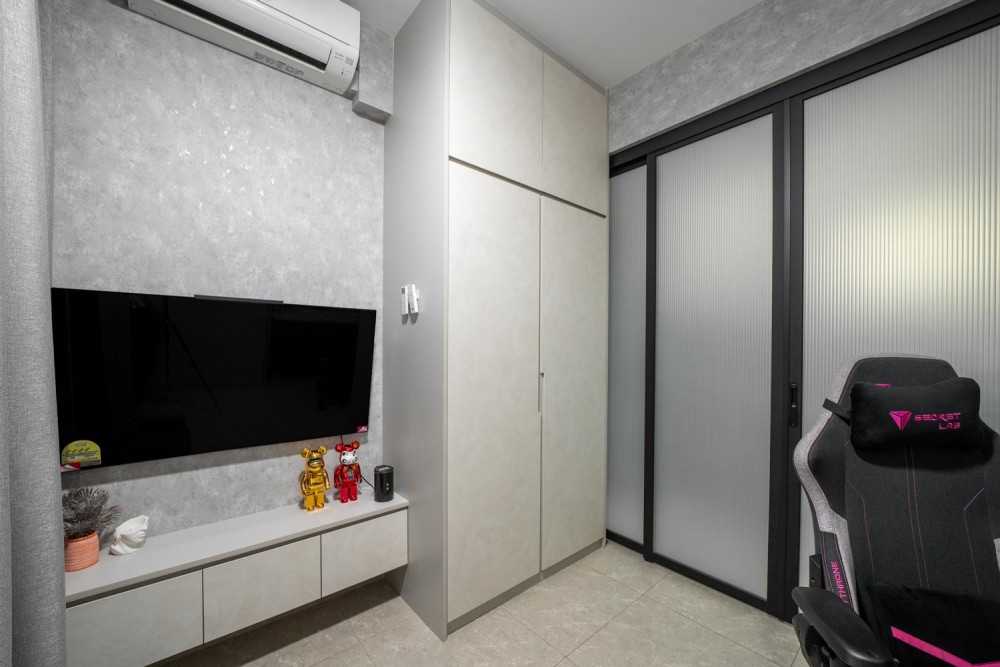 Modern Home Office with Wallpaper and Desk