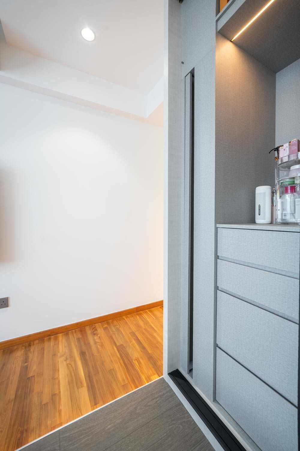Modern Bedroom with Platform Bed and Wardrobe
