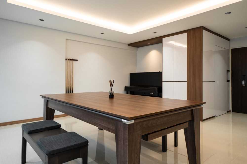 Modern Dining Room with Homogeneous Tiles and Cove Lighting