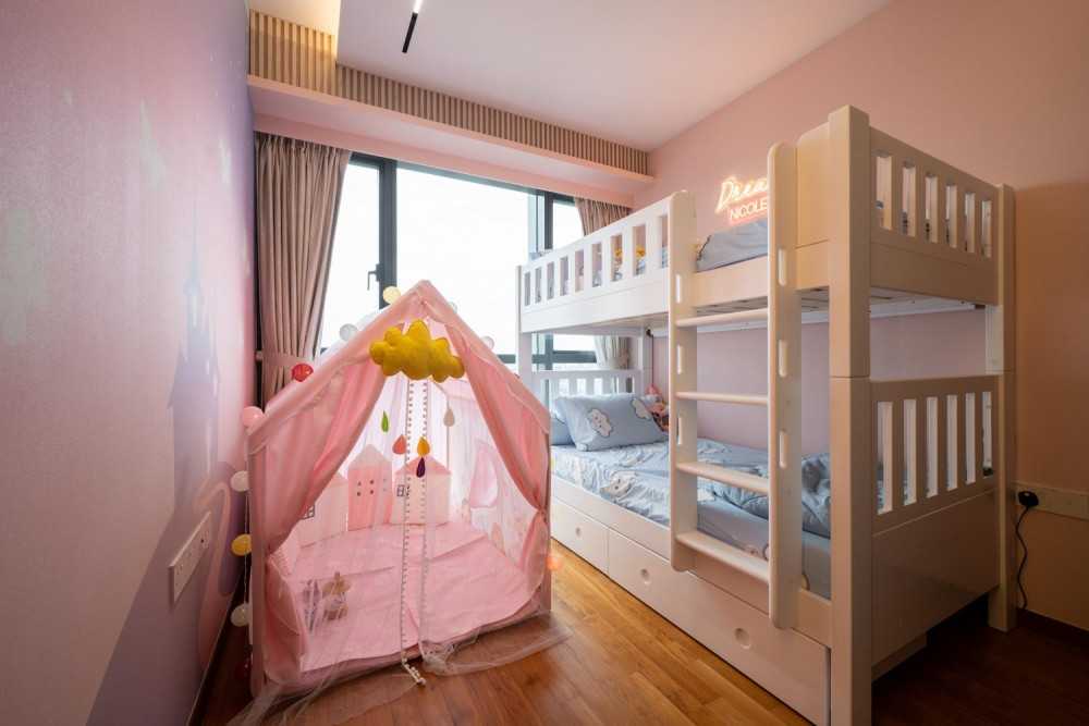 Contemporary Bedroom with Vinyl Flooring and Downlights